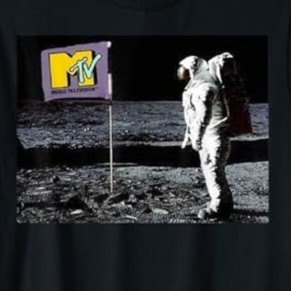 MTV Man On The Moon Logo Flag T-Shirt Classic Music Channel Graphic Tee 05 - Picture 2 of 5